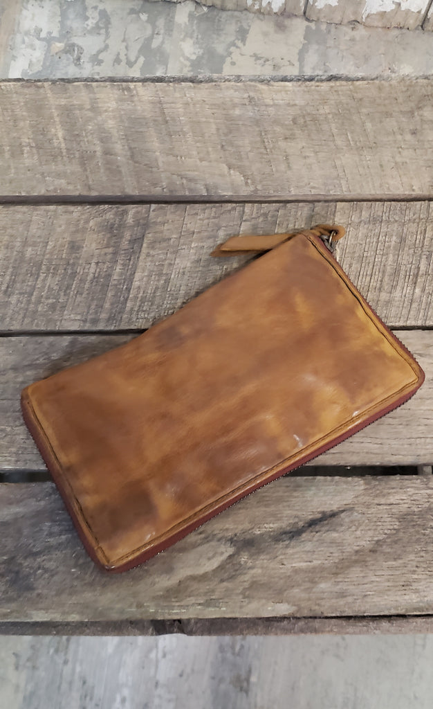 TAN DISTRESSED LEATHER WALLET