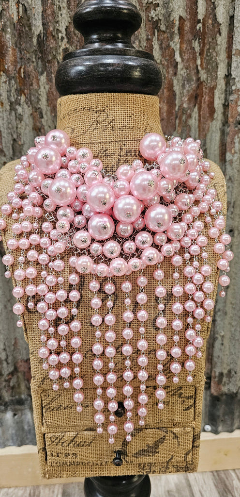 PEARL CLUSTER NECKLACE