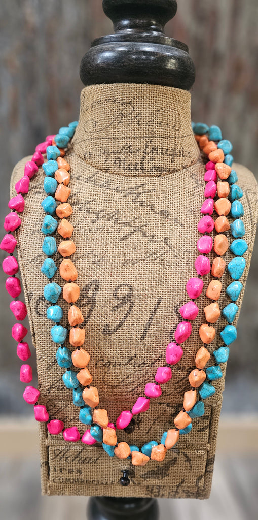 BRIGHT LAYERING NECKLACE