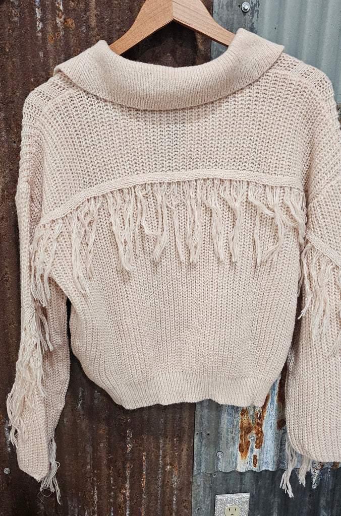 NATURAL KNIT SWEATER WITH FRINGE