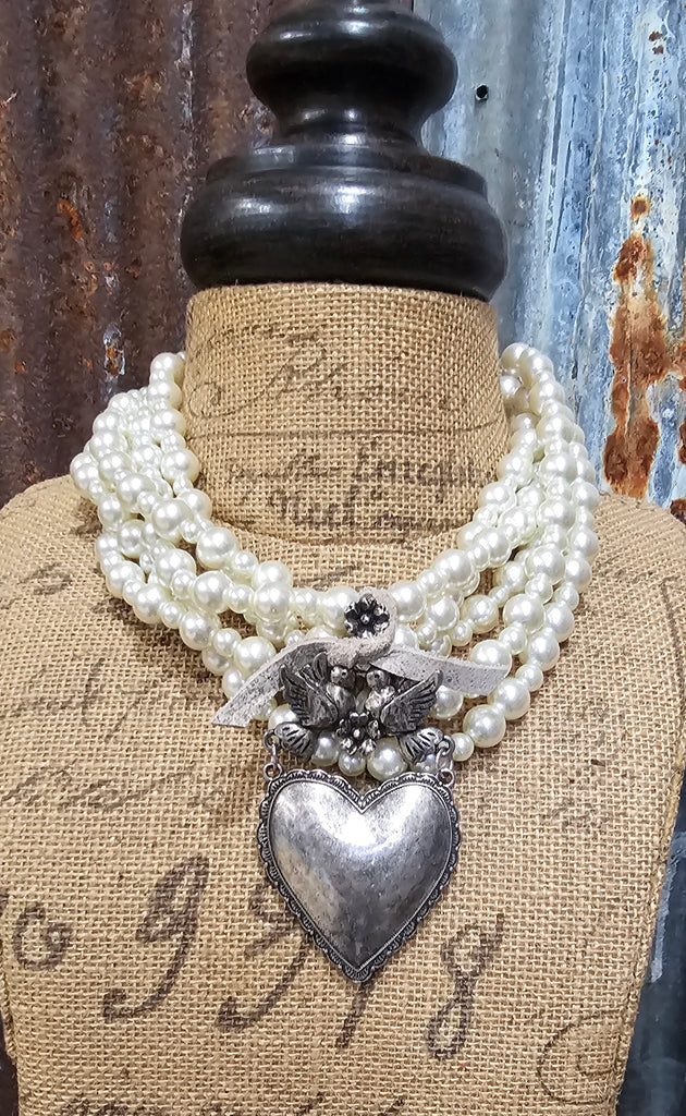 PEARLS WITH HEART & DOVES RARE BIRD