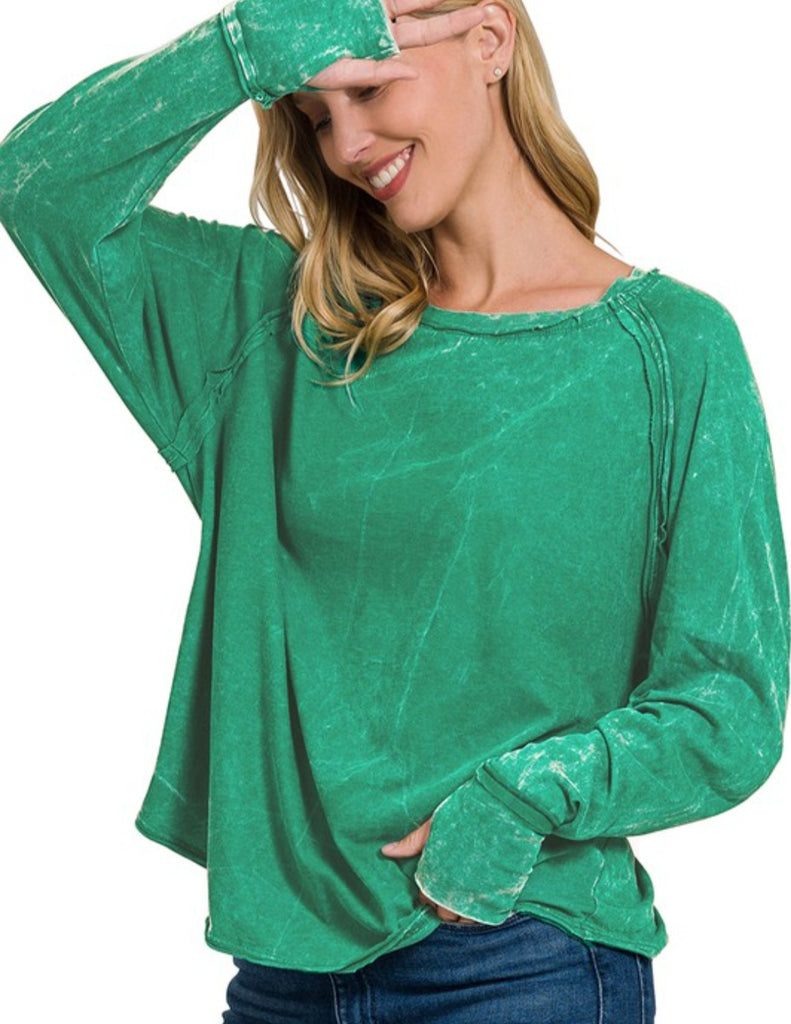 GREEN THUMB HOLE SCOOP NECK TOP