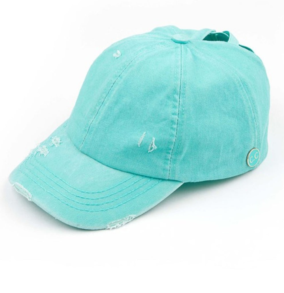 HAT WITH SIDE BUTTONS
