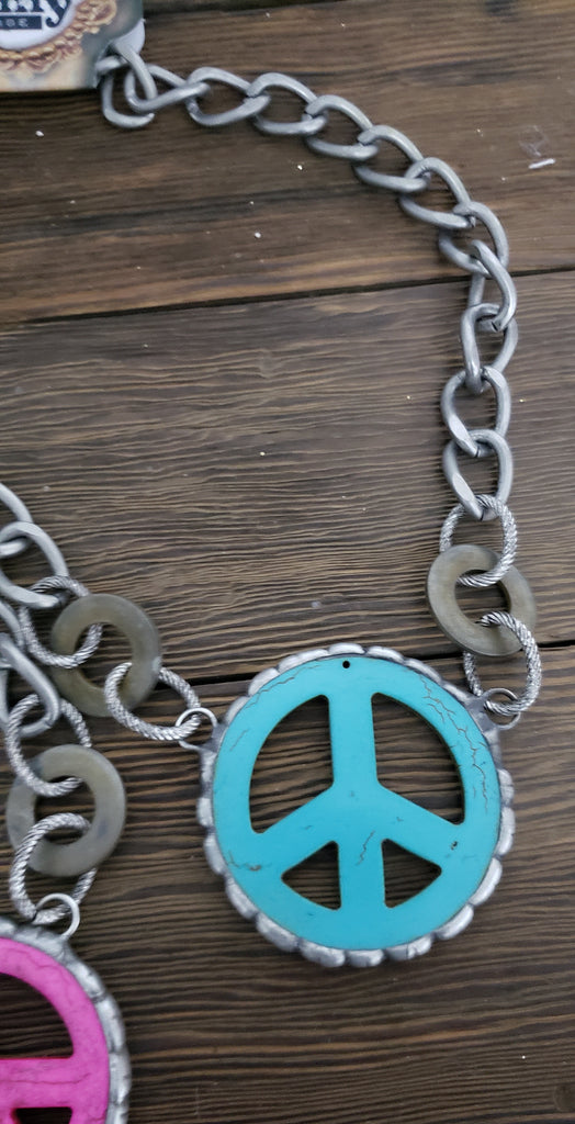 CHUNKY PEACE NECKLACE