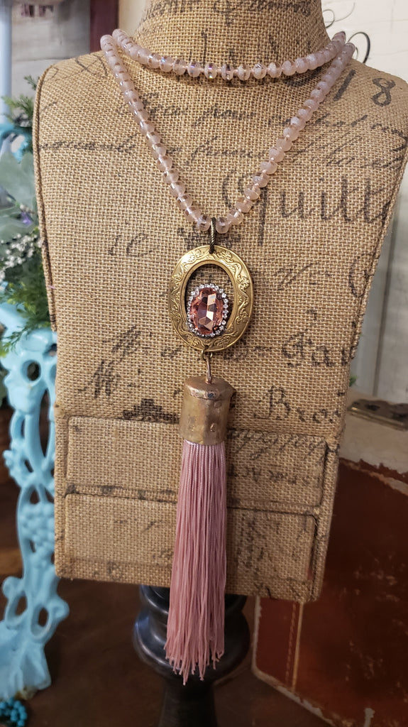 BLUSH NECKLACE WITH BLING STONE