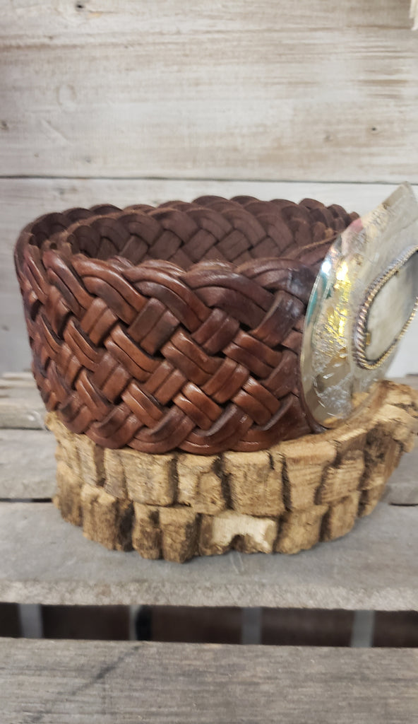 BROWN LEATHER BELT WITH OVAL CONCHO