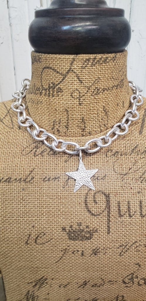 SILVER STAR LINK NECKLACE