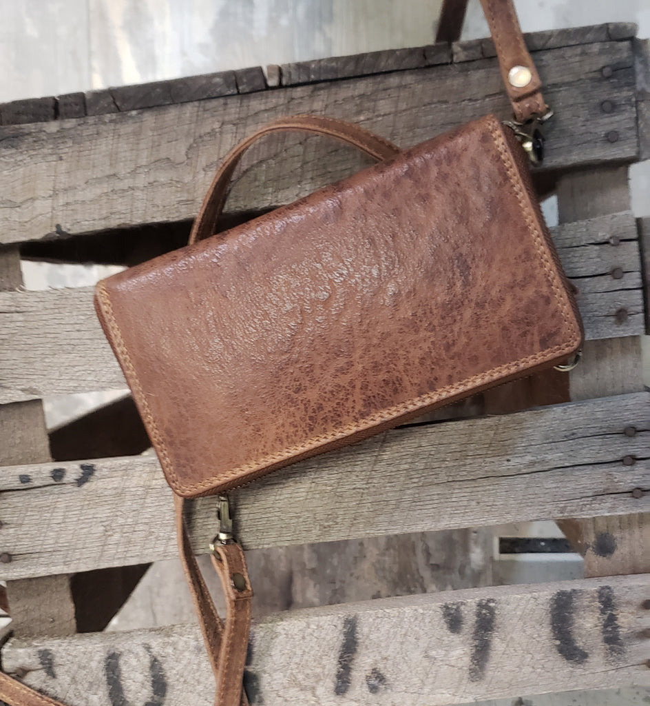 BROWN LEATHER CROSSBODY WALLET