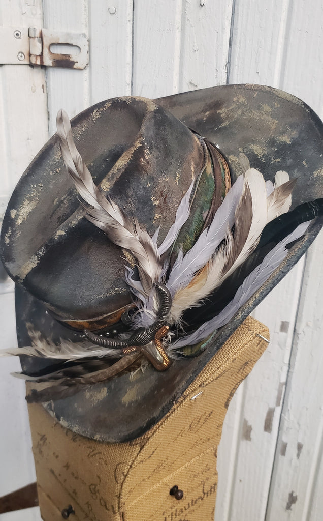 DISTRESSED BROWN & BLACK RARE BIRD FEDORA