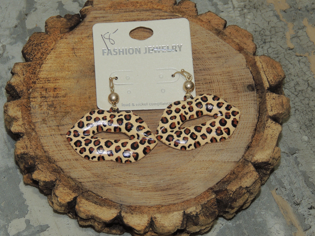 Leopard Lips Earrings